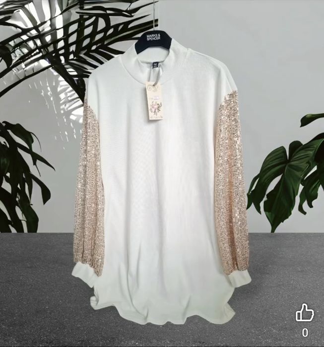 ангорова кофта стразами