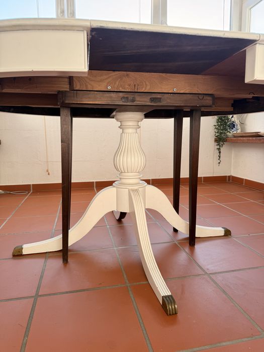 Mesa de jantar extensível