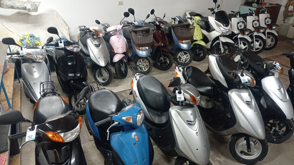 Скутер suzuki lets 6