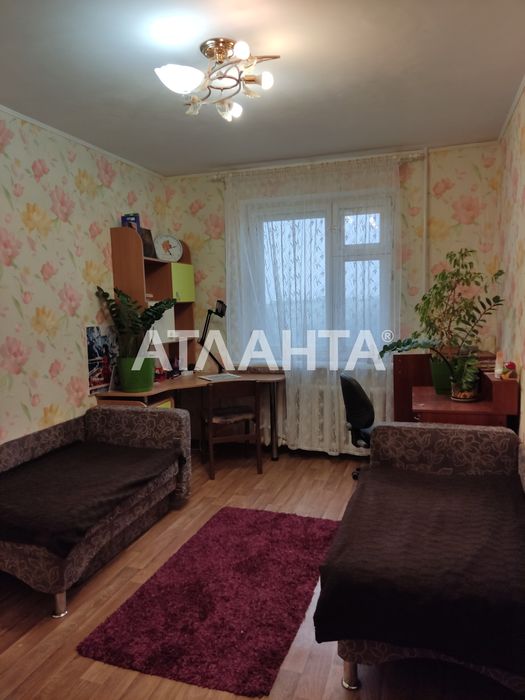 Продается квартира с видом на море.