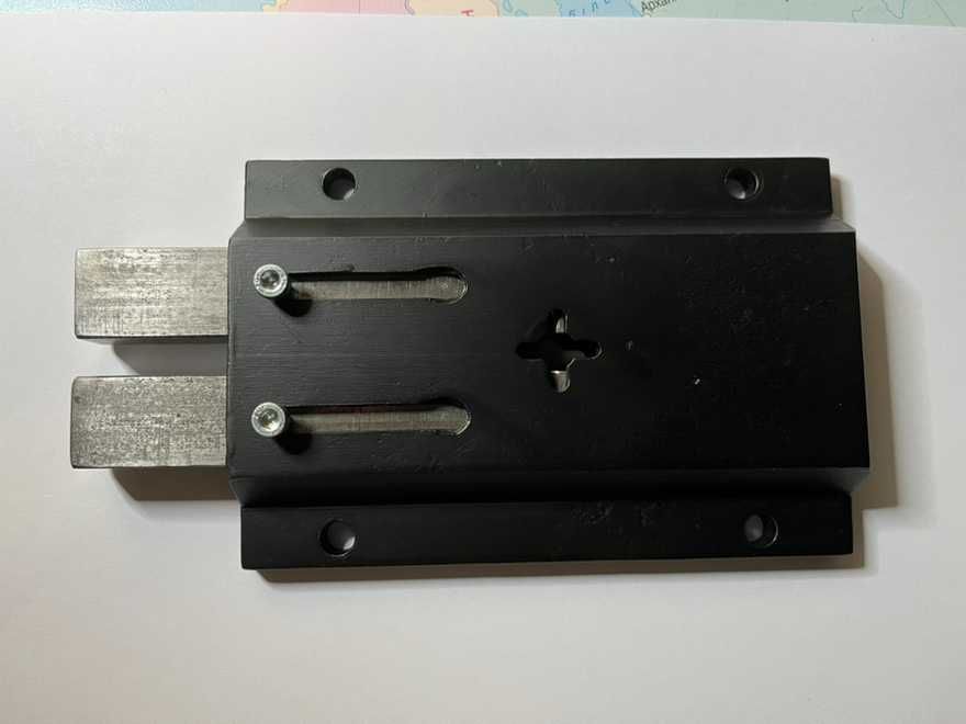 Замок гаражний накладний