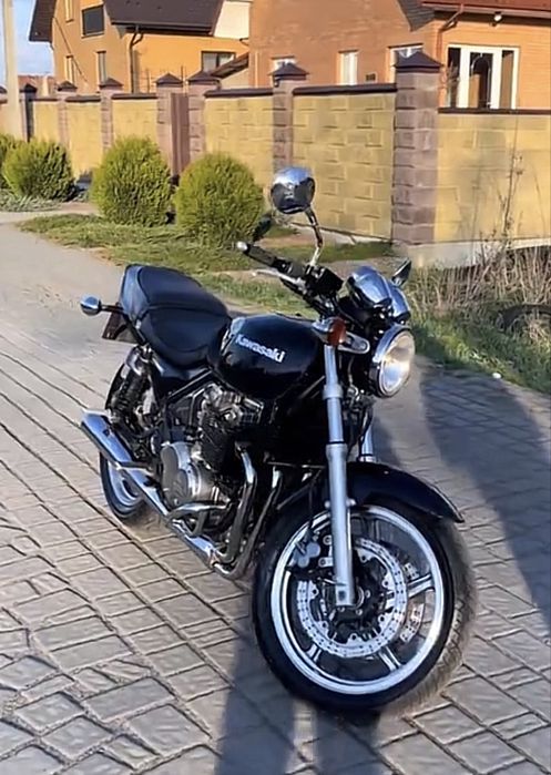 Продам мотоцикл kawasaki zr550 кавасаки