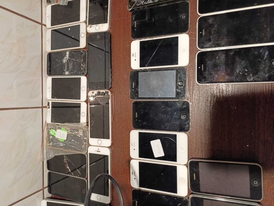 Kolekcja telefonów Iphone