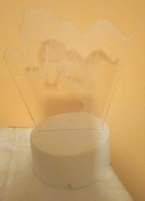 Lampka 3D zmienia kolory