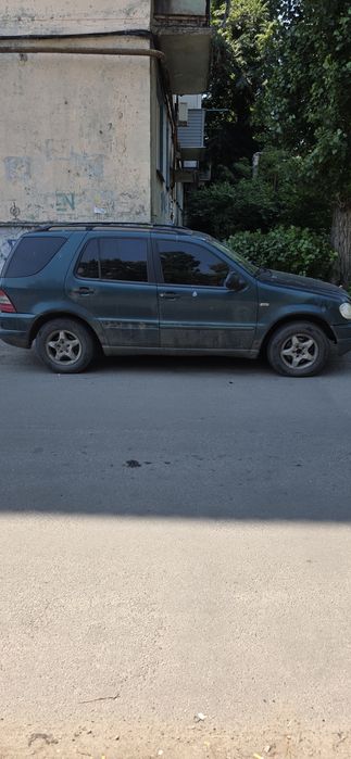 Mercedes-Benz  ML 320