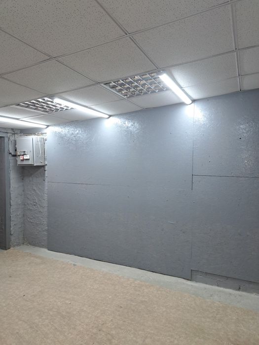 Продам капітальний гараж кооп. Юність.