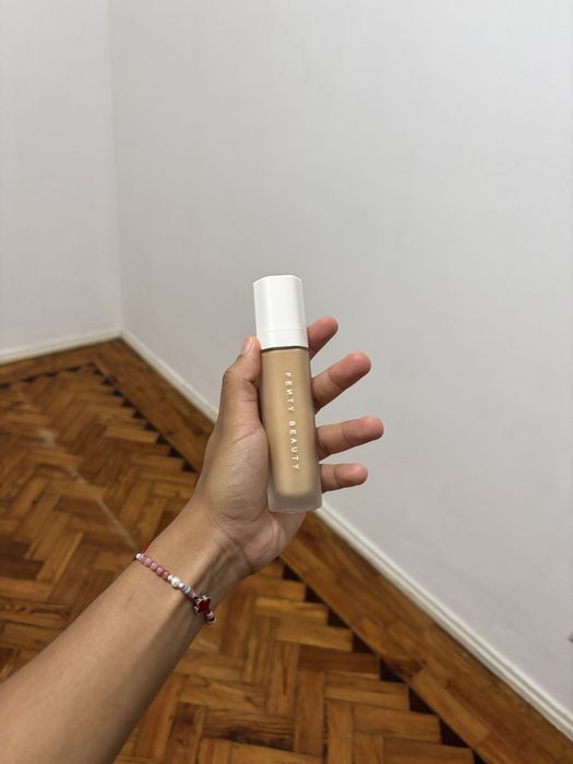 Base Fenty Beauty By Rihanna Soft Lit