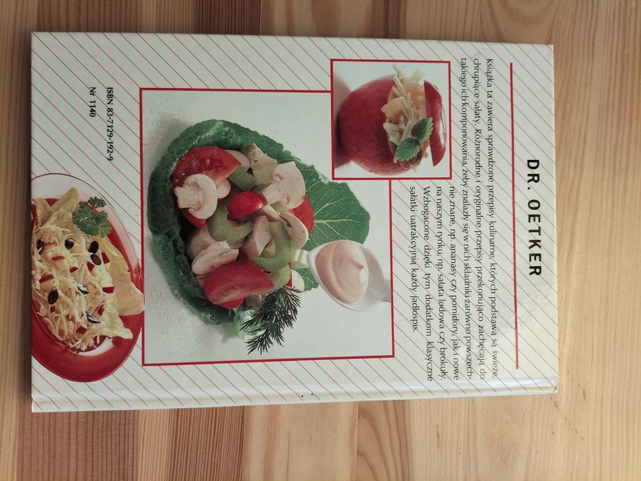 Książka Sałaty świeże i chrupiące - dr oetker Świat Książki 1995 r.
