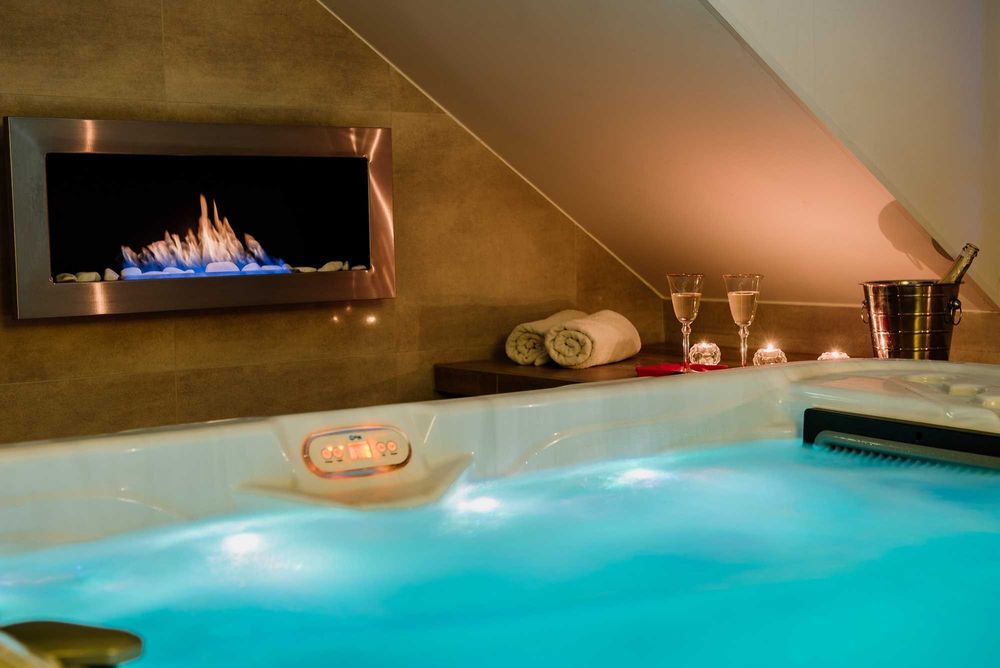 Apartament Złoty z jacuzzi profesjonalnym, sauna, kominek, ferie