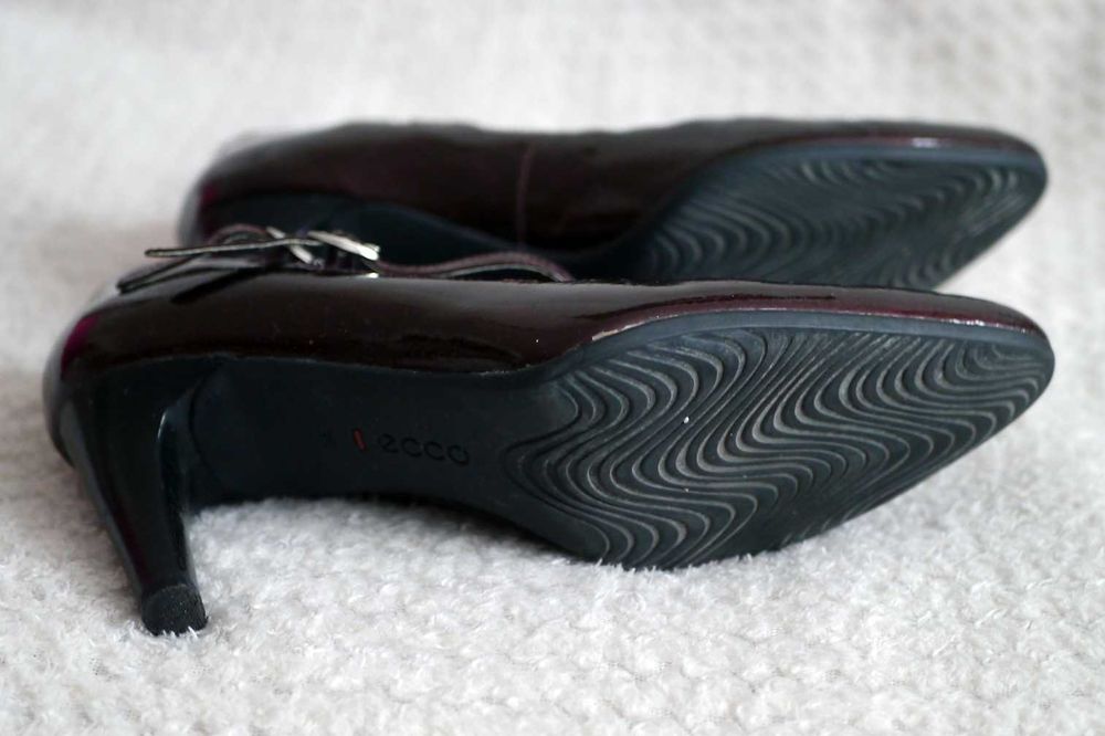 Szpilki ECCo rozm 39