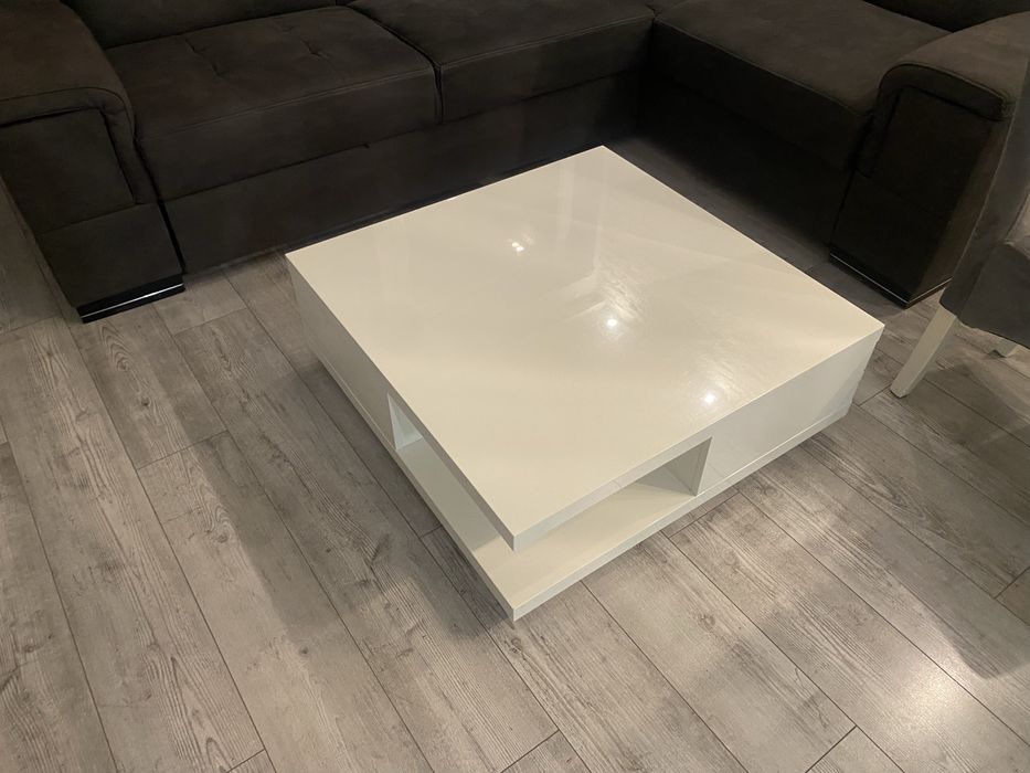 Stolik bialy do salonu