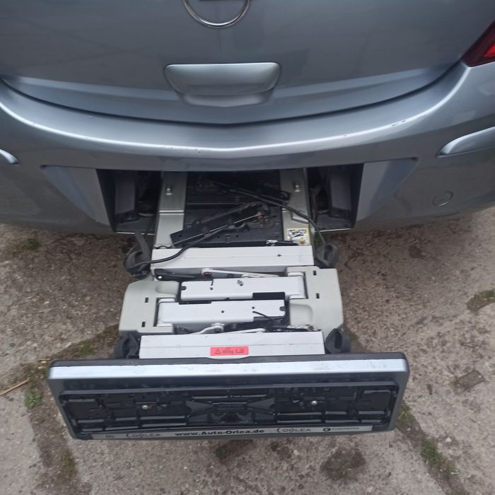 Opel Corsa D 1,2 bagażnik na rowery