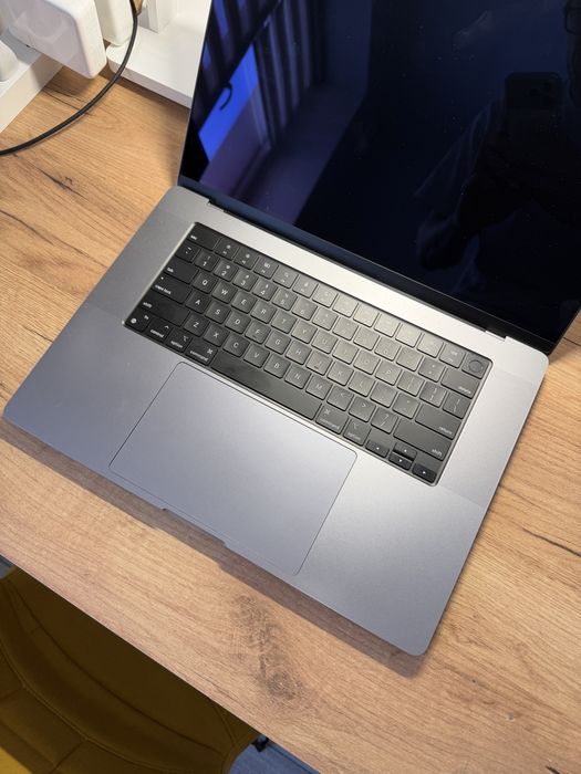 Не працює MacBook Pro 16’ 2021 M1 Pro 32Gb 1Tb  86%