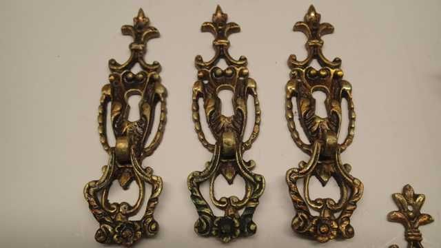 Puxadores antigos em Bronze