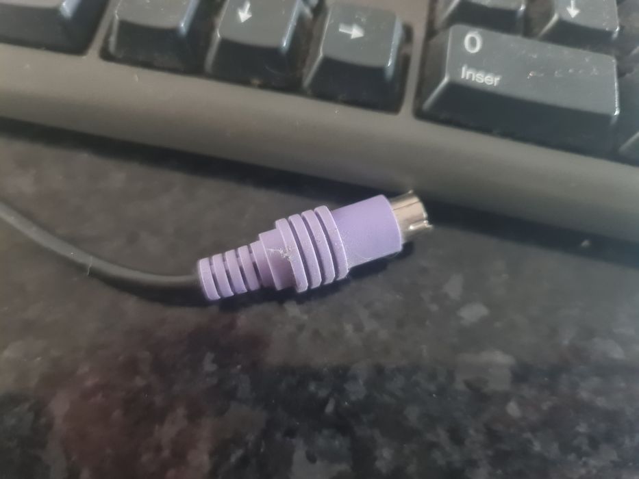 Teclado gamer logitech