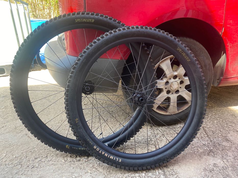 NOVO Rodas Specialized Levo 29/27,5 completo NOVO