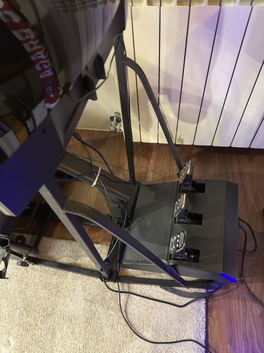 Volante thrustmaster + cadeira + monitor