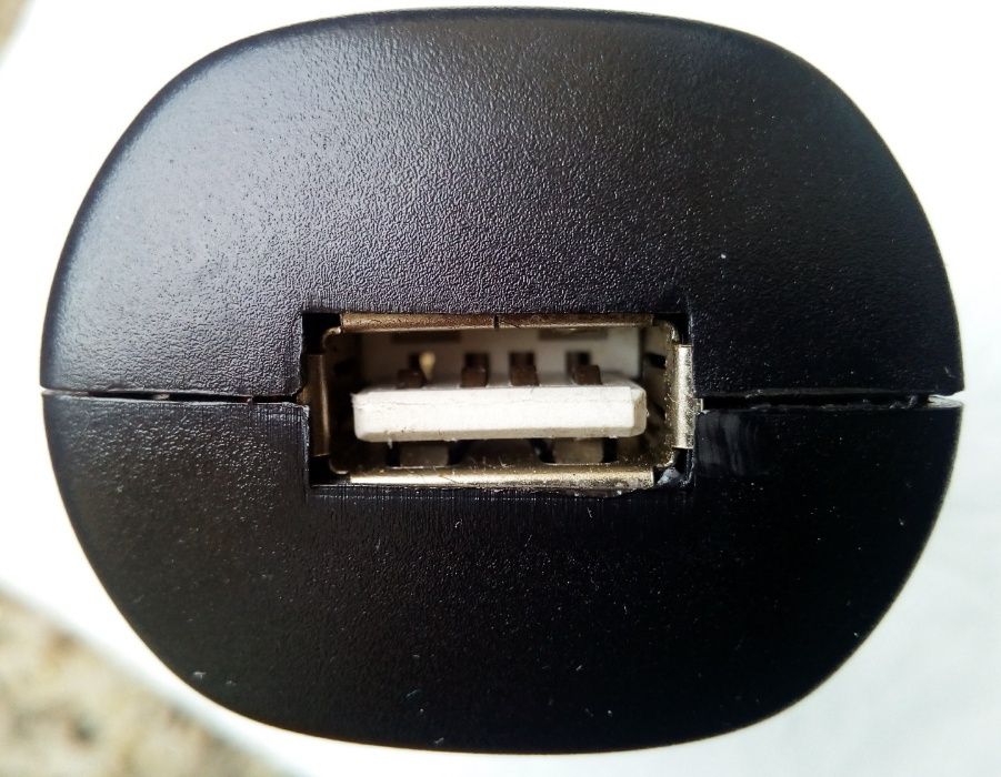 Carregador de isqueiro USB