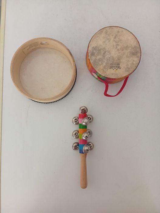 Conjunto de instrumentos musicais tradicionais