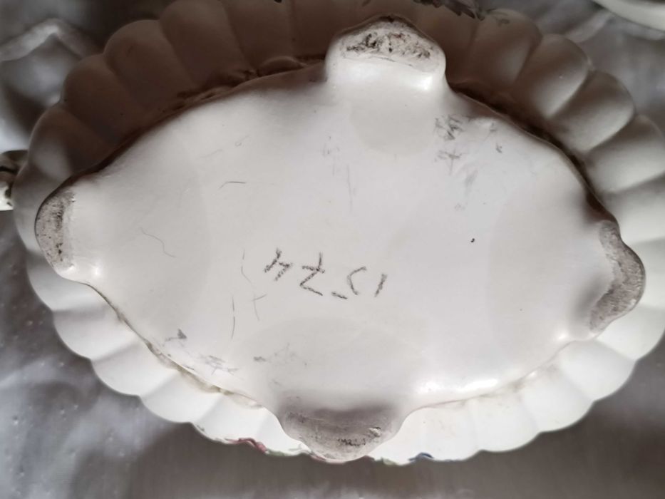 Decoração Cerâmica Antiga - Jarra, Pote e Terrina