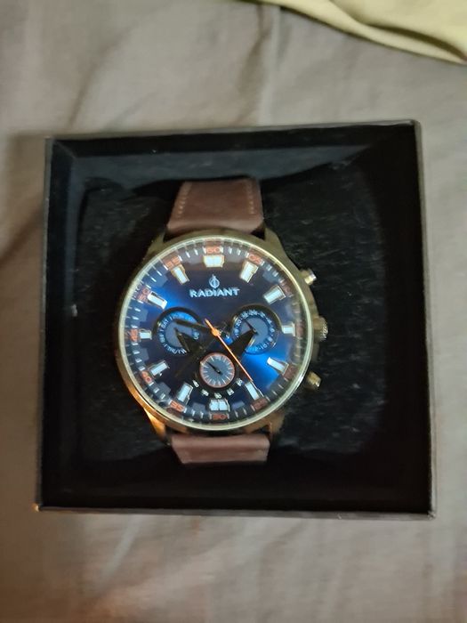 Relógio Radiant novo em caixa
