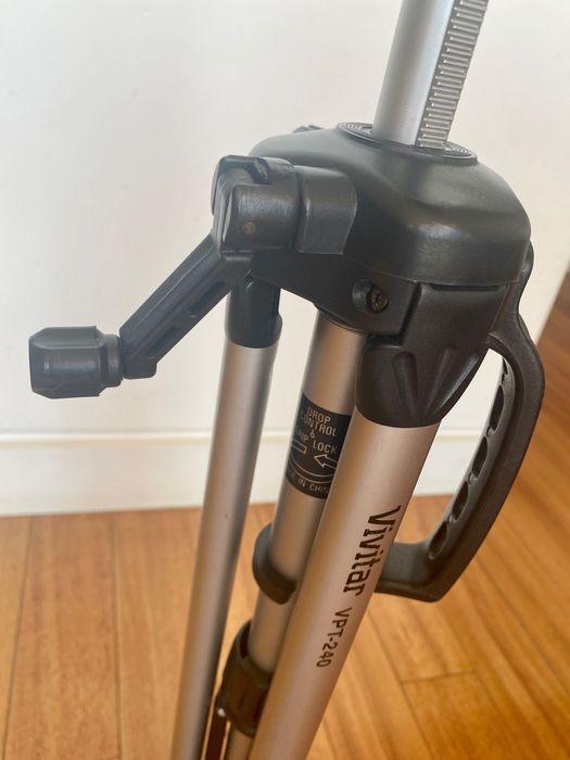 Tripé Vivitar - leve para câmara, DSLR e binóculos, 152 cm