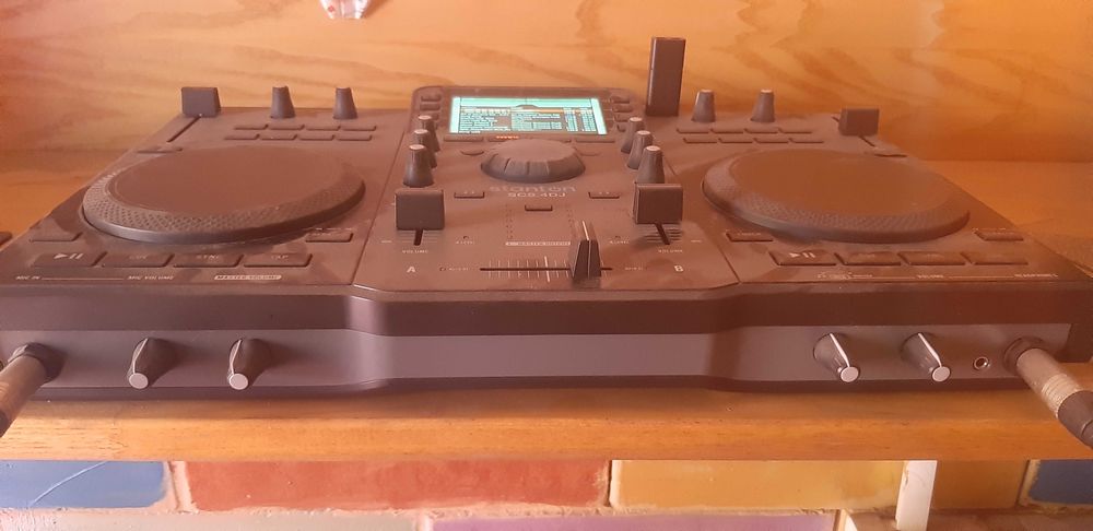 Dj контроллер, с дисплеем, stanton scs.4dj