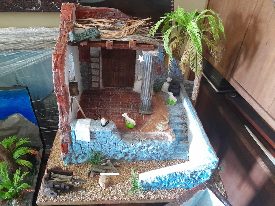 Vendo presepios feito totalmente a mao em materiais reciclaveis