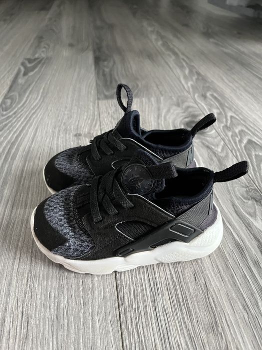 Buty dziecięce Nike Huarache 23,5