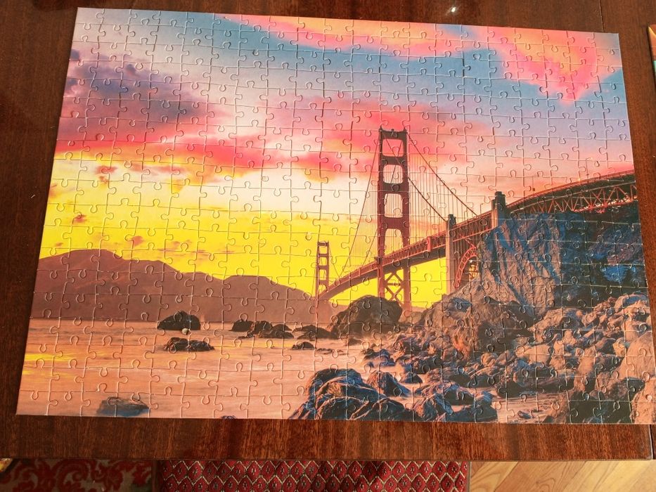 Продам пазлы на разное количество элементов