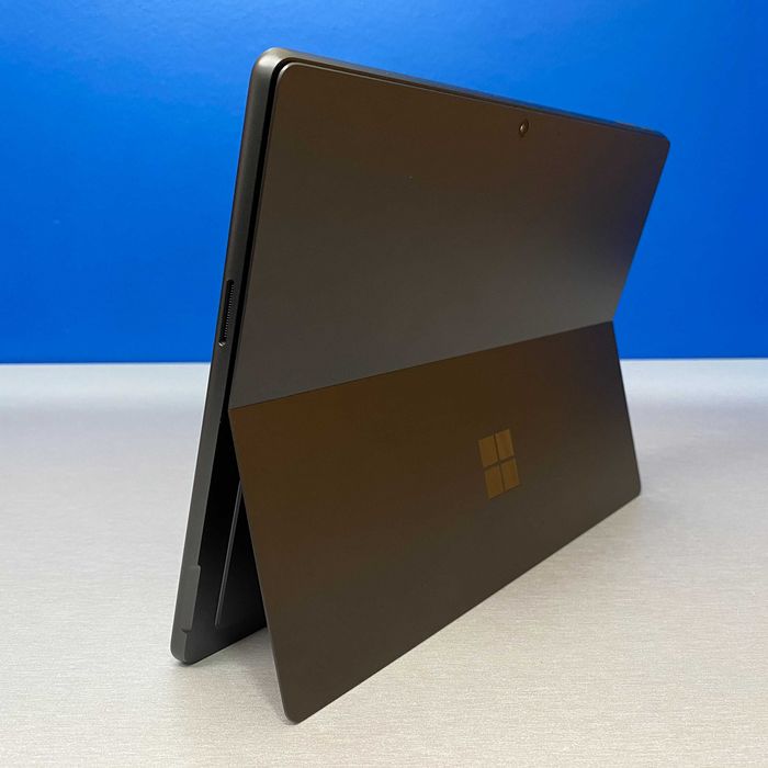 Microsoft Surface Pro 11 - 13" OLED (Snapdragon X Elite/16GB/256GB)64284358565889122