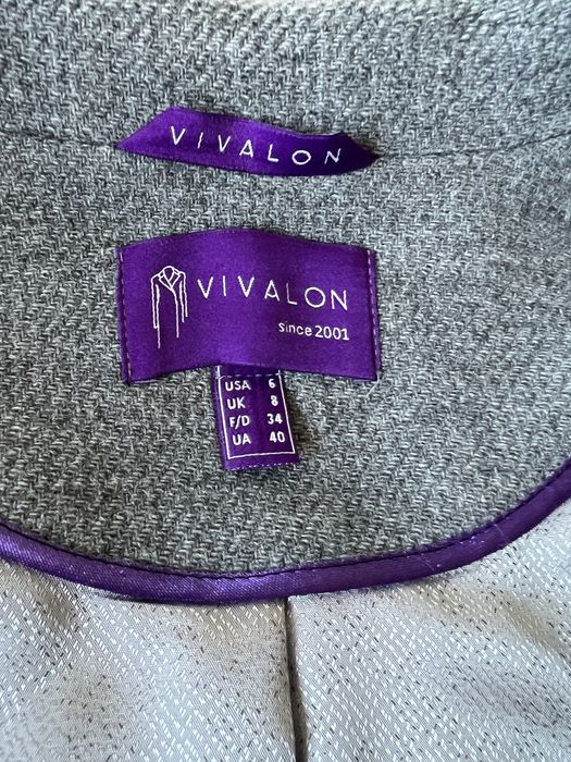 Пальто на утеплювачі Vivalon