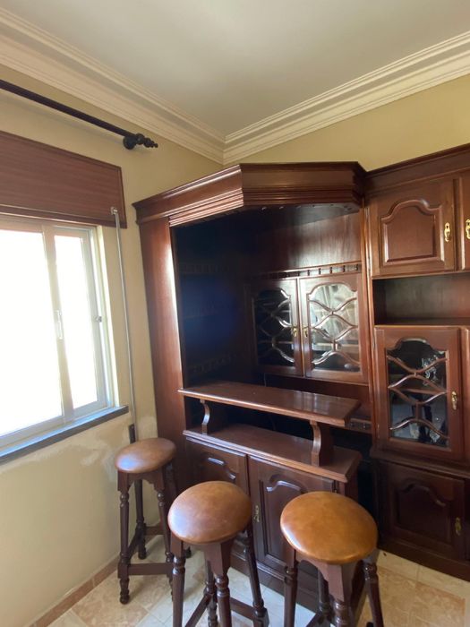 Movel com bar em Madeira - Fabricad em Paços de Ferreira