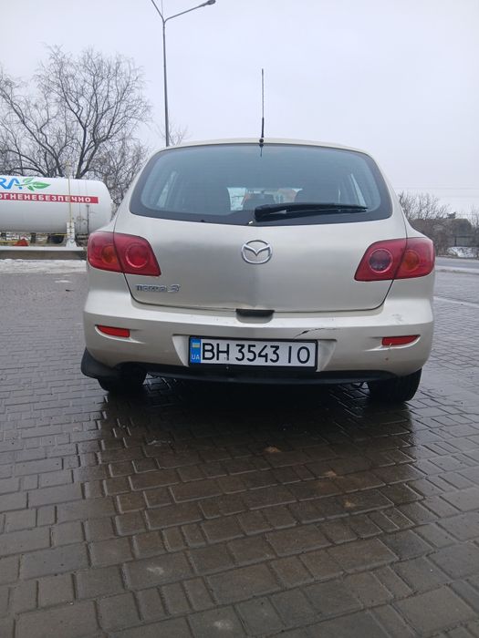 Продам авто Мазда 3