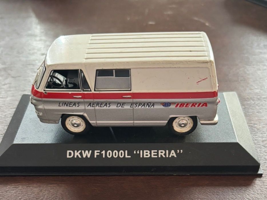 Coleção de carros miniaturas