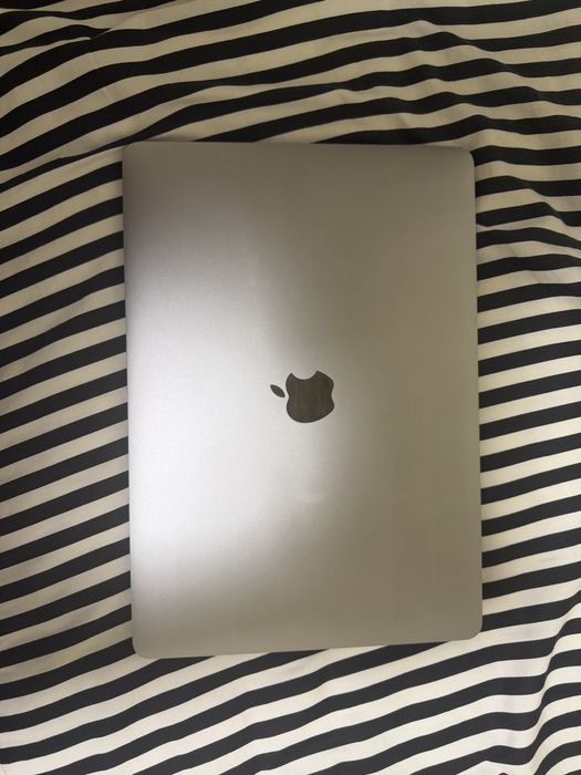 Продам Macbook Pro 13’ M1 16GB/512GB