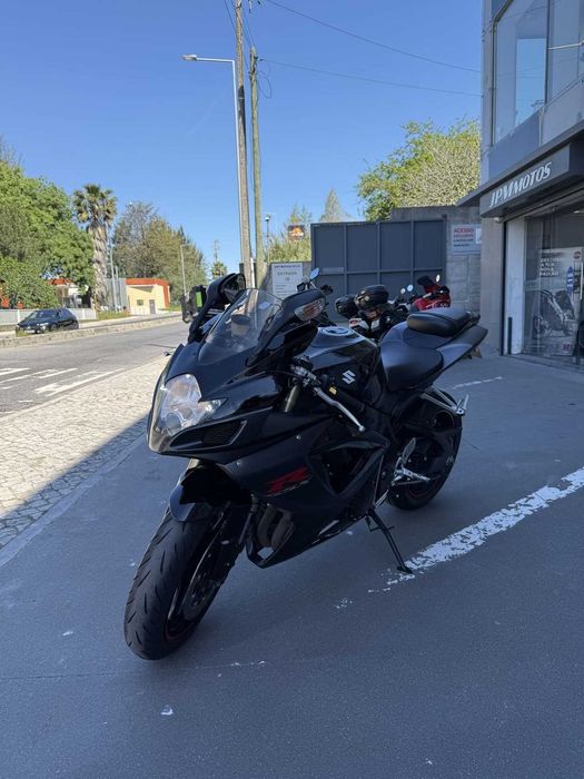 Suzuki GSXR 600 K7