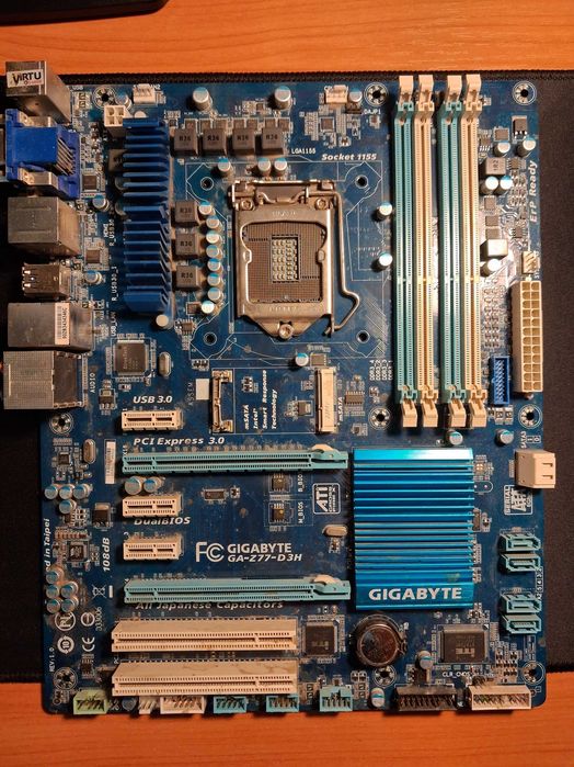 Материнская плата Gigabyte GA-Z77-D3H