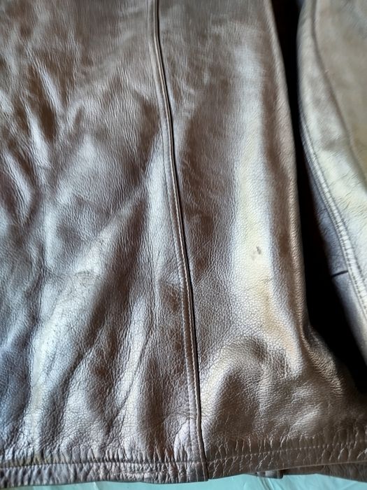 Продам кожаная куртка Romanoff