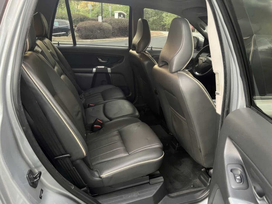 Volvo XC90      2014