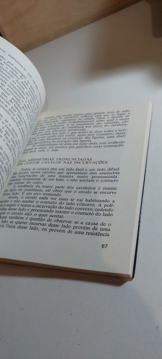 Memórias e Trabalhos de Meio-Século dum Cavaleiro Português - Nuno Oliveira (1981)