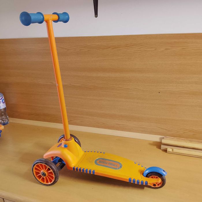 Hulajnoga Little tikes