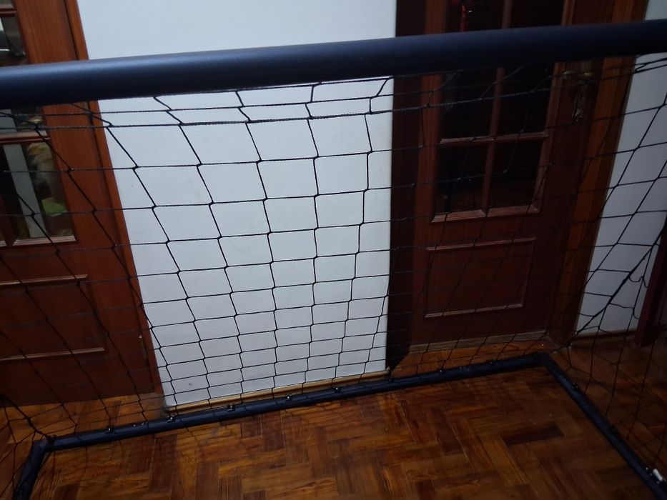 Baliza de futebol com caixa