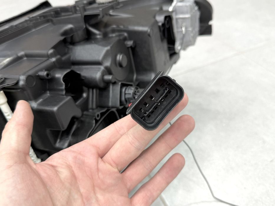 Фари для BMW G30 / G31 2016-2020 з заміною бампера Adaptive LED 2 РЕЖИМА ДХВ LCI 2020+  Артикул:  DRC10172-26