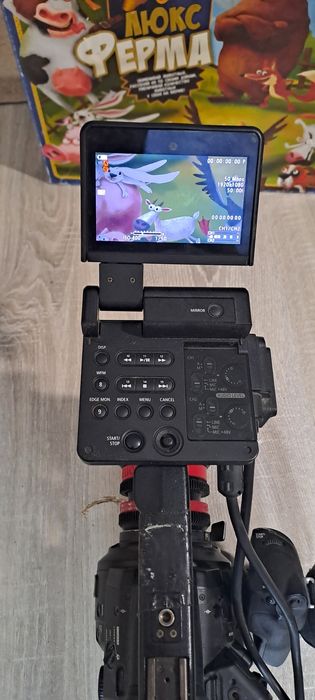 Відеокамера Canon C300 pl