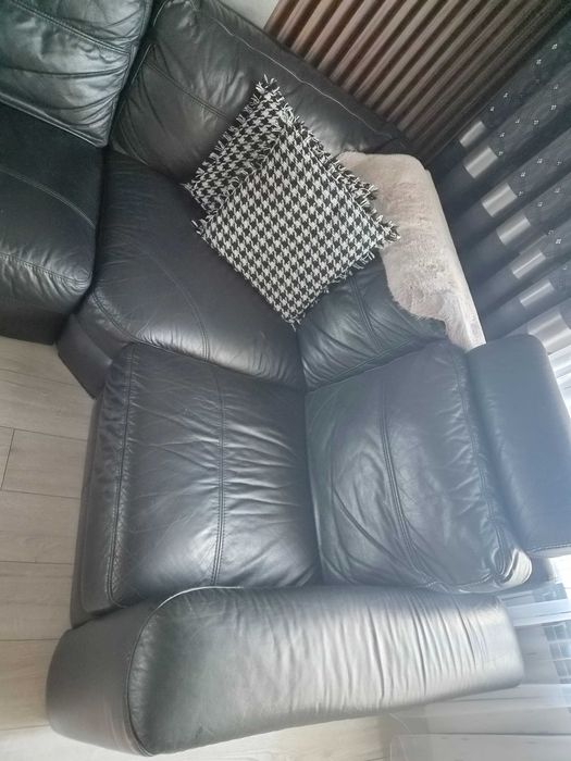 Sprzedam czarny skórzany narożnik