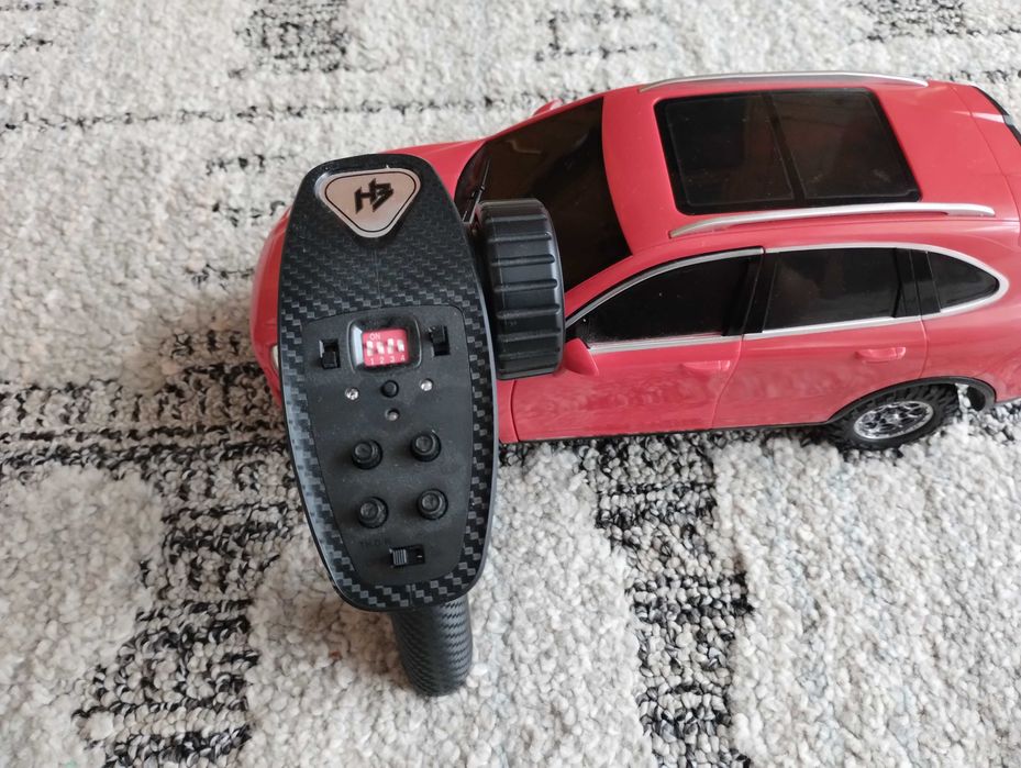 1:16 rc Porsche Cayenne - model RTR(gotowy do jazdy)
