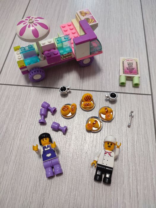 Конструктор лего Кафе на колесах Lego посуд