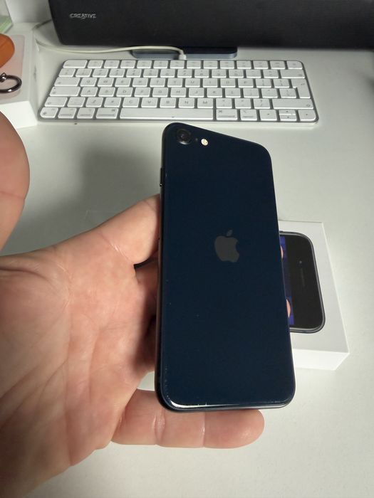 @ Bateria 100% iPhone SE 2022 128gb Midnight Idealny
