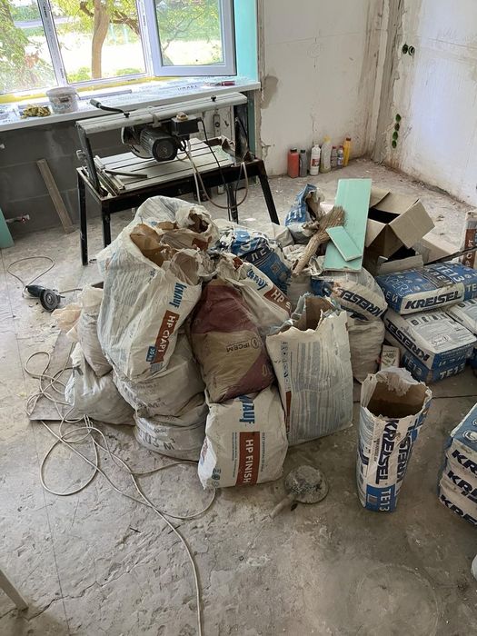 Вивіз сміття, чистка приміщень,  горищ,  підвалів